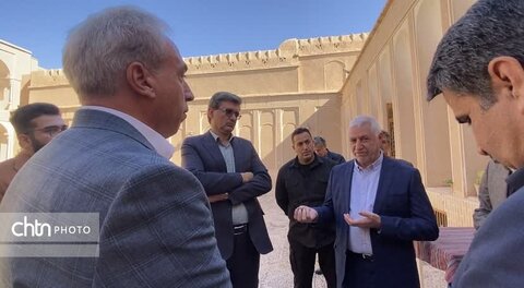 بازدید مدیرعامل صندوق احیا از مجموعه پردیسان ابرکوه