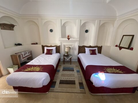 بازدید مدیرعامل صندوق احیا از مجموعه پردیسان ابرکوه