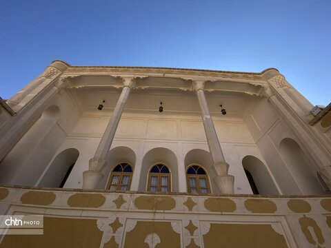 بازدید مدیرعامل صندوق احیا از مجموعه پردیسان ابرکوه