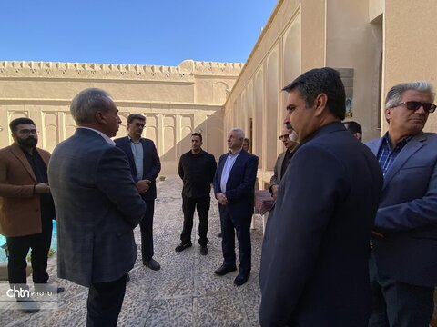 بازدید مدیرعامل صندوق احیا از مجموعه پردیسان ابرکوه