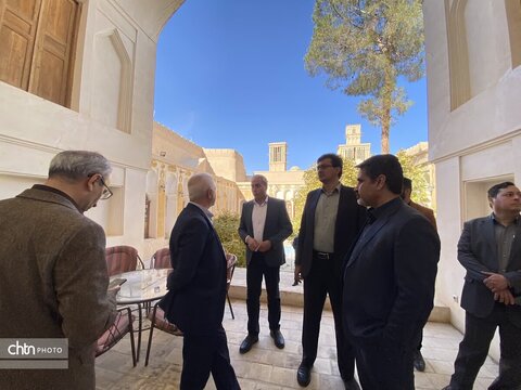 بازدید مدیرعامل صندوق احیا از مجموعه پردیسان ابرکوه