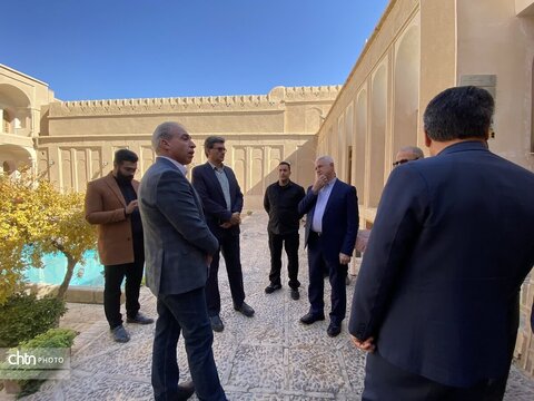 بازدید مدیرعامل صندوق احیا از مجموعه پردیسان ابرکوه