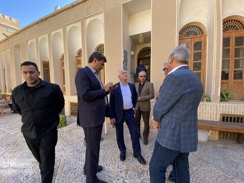 بازدید مدیرعامل صندوق احیا از مجموعه پردیسان ابرکوه