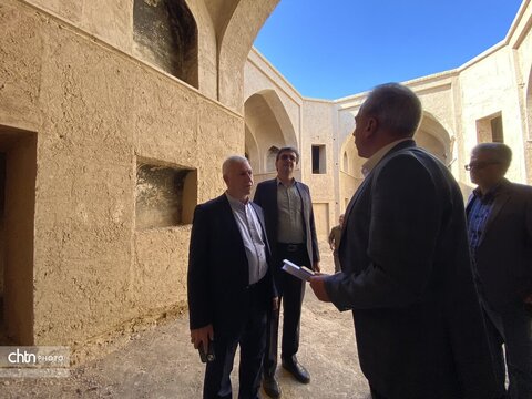 بازدید مدیرعامل صندوق احیا از مجموعه پردیسان ابرکوه