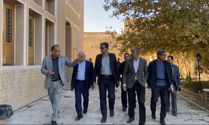 بازدید مدیر عامل صندوق توسعه و احیا از بناهای تاریخی استان یزد