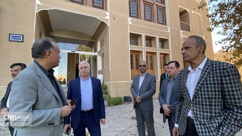 بازدید مدیرعامل صندوق احیا از مجموعه باغ صدری تفت