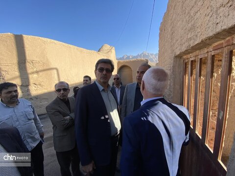 بازدید مدیرعامل صندوق احیا از مجموعه باغ صدری تفت