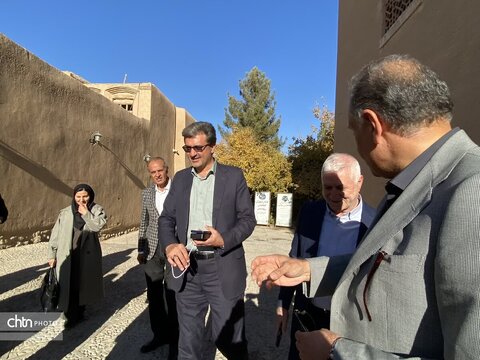 بازدید مدیرعامل صندوق احیا از مجموعه باغ صدری تفت