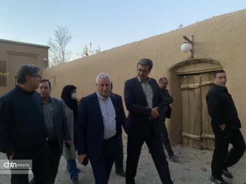 بازدید برزین ضرغامی مدیر عامل صندوق احیا و بهره برداری از اماکن تاریخی و فرهنگی و هیئت همراه از مجموعه میراث جهانی باغ پهلوانپور و سوییت های اقامتی مجموعه