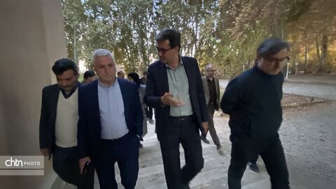 بازدید برزین ضرغامی مدیر عامل صندوق احیا و بهره برداری از اماکن تاریخی و فرهنگی و هیئت همراه از مجموعه میراث جهانی باغ پهلوانپور و سوییت های اقامتی مجموعه