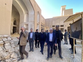 بازدید برزین ضرغامی مدیر عامل صندوق احیا از مجموعه چرخاب اردکان