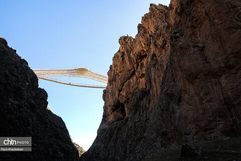 پل معلق ورگه سران؛ جاذبه ای هیجان انگیز در سرعین