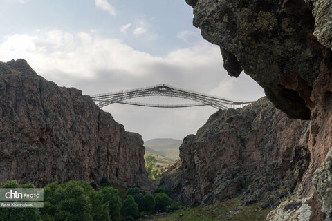 پل معلق ورگه سران؛ جاذبه ای هیجان انگیز در سرعین