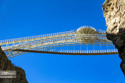 پل معلق ورگه سران؛ جاذبه ای هیجان انگیز در سرعین