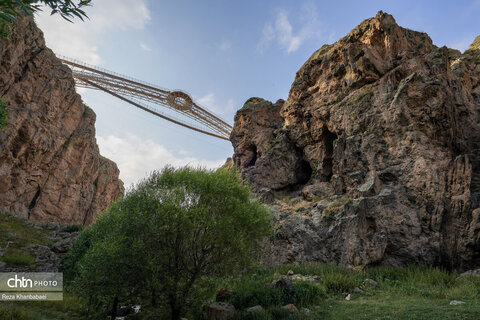 پل معلق ورگه سران؛ جاذبه ای هیجان انگیز در سرعین