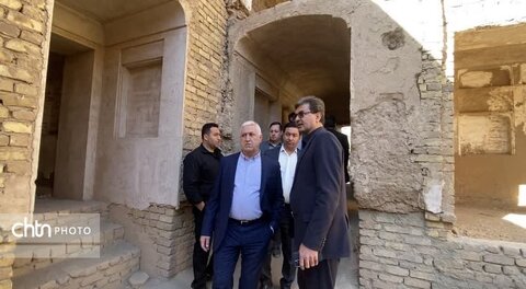 بازدید مدیرعامل صندوق احیا و بهره‌برداری از اماکن تاریخی و فرهنگی کشور  از بناهای تاریخی در شهرستان یزد