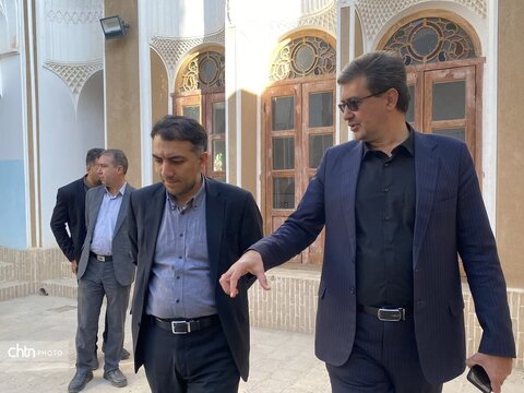 بازدید مدیرعامل صندوق احیا و بهره‌برداری از اماکن تاریخی و فرهنگی کشور  از بناهای تاریخی در شهرستان یزد