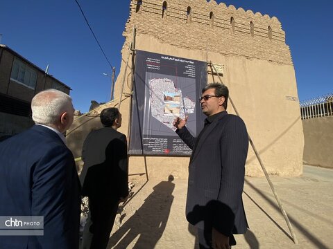 بازدید مدیرعامل صندوق احیا و بهره‌برداری از اماکن تاریخی و فرهنگی کشور  از بناهای تاریخی در شهرستان یزد