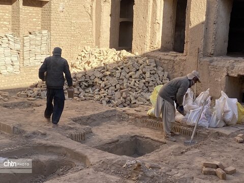 بازدید مدیرعامل صندوق احیا و بهره‌برداری از اماکن تاریخی و فرهنگی کشور  از بناهای تاریخی در شهرستان یزد