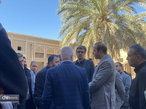بازدید برزین ضرغامی مدیر عامل صندوق احیا و بهره برداری از اماکن تاریخی و فرهنگی و هیئت همراه از مجموعه چرخاب اردکان