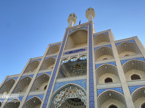 بازدید برزین ضرغامی مدیر عامل صندوق احیا و بهره برداری از اماکن تاریخی و فرهنگی و هیئت همراه از مجموعه چرخاب اردکان