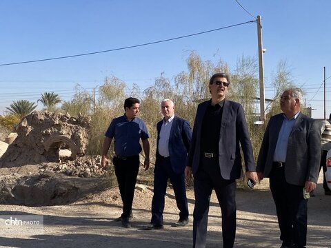 بازدید برزین ضرغامی مدیر عامل صندوق احیا و بهره برداری از اماکن تاریخی و فرهنگی و هیئت همراه از مجموعه حجت آباد وزیر