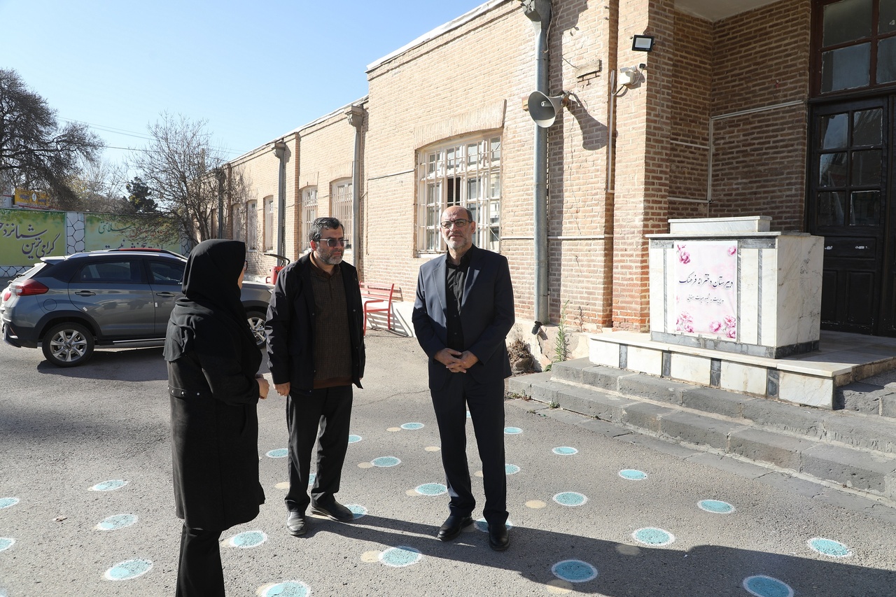 لزوم مشارکت و همکاری همه ارگان‌ها در حفاظت از مدارس تاریخی اردبیل
