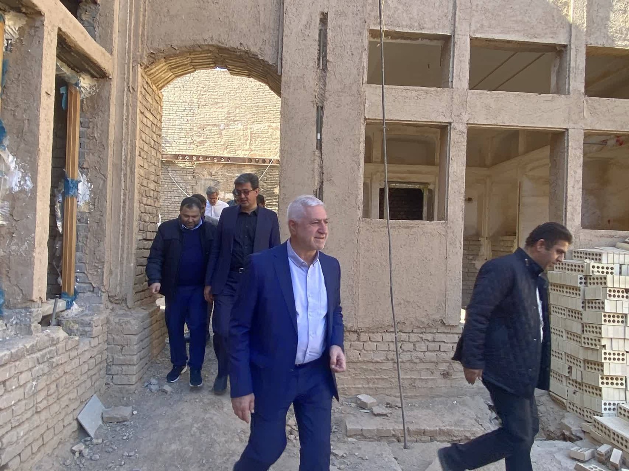 بررسی وضعیت پروژه پردیسان اردکان/ تصمیم‌گیری برای راه‌اندازی مجدد عملیات مرمتی