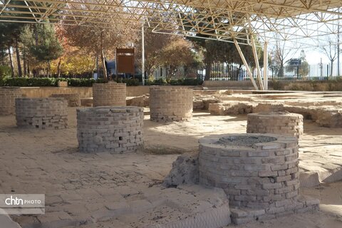 مجموعه تاریخی و فرهنگی هارونیه ( گنبدخانه تابران ) یکی از برجسته‌ترین یادمان‌های تاریخی تابران توس