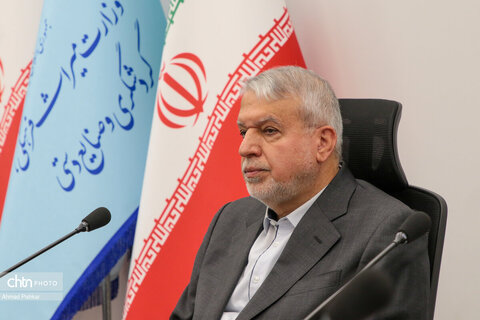 امضای تفاهم‌نامه میان وزارت میراث‌فرهنگی، گردشگری و صنایع‌دستی با ستاد اجرایی فرمان امام