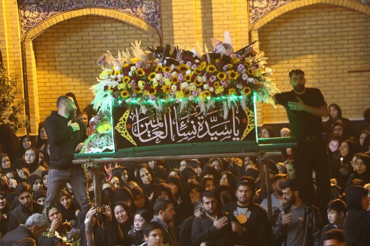 آیین باشکوه تشییع نمادین حضرت زهرا(س) در ورامین برگزار شد
