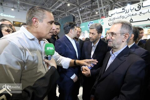 اولین روز برگزاری پانزدهمین نمایشگاه بین‌المللی گردشگری استان اصفهان