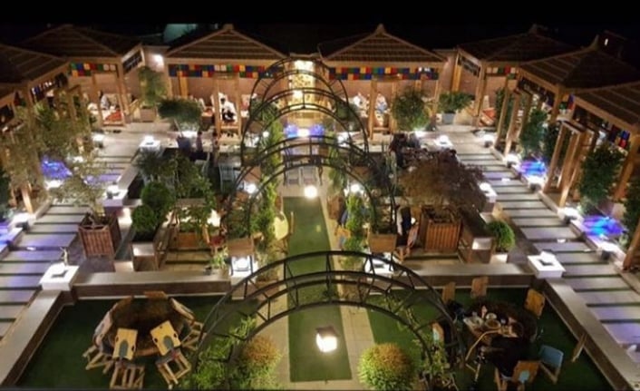 خیابان غذا در ارومیه؛ ضرورتی اقتصادی، اجتماعی و گردشگری در قلب آذربایجان غربی