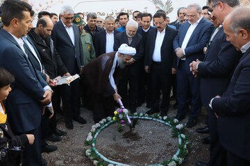 کلنگ‌زنی بخش جدید خدماتی و اداری مجموعه اوحدیه مراغه/ دارابی: آبادانی مبتنی بر میراث، موتور توسعه شهری است