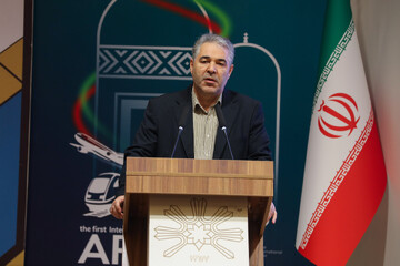 گفتوگو با معاون توسعه مدیریت و منابع وزارت میراث فرهنگی در حاشیه همایش سرمایه گذاری حوزه گردشگری