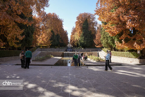 پاییز باغ شاهزاده