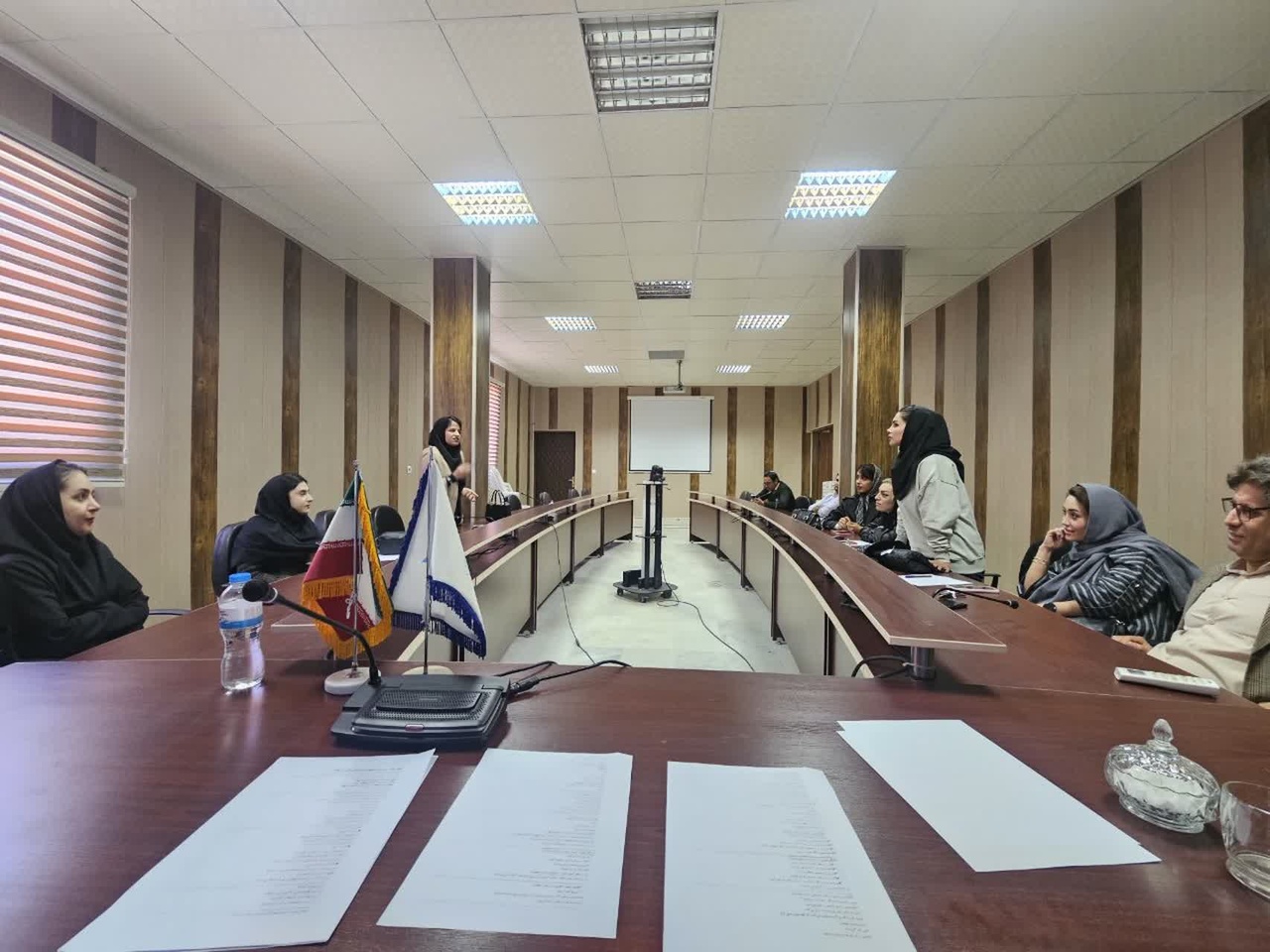 کارگاه مهارت‌های روان‌شناختی و حرفه‌ای صنعتگران گامی مؤثر در توانمندسازی فعالان صنایع‌دستی صحنه