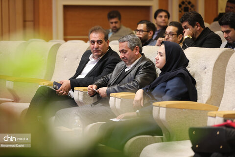 نشست تخصصی سرمایه‌گذاری حوزه گردشگری در همایش بین‌المللی سرمایه‌گذاری استان اردبیل