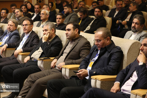 نشست تخصصی سرمایه‌گذاری حوزه گردشگری در همایش بین‌المللی سرمایه‌گذاری استان اردبیل