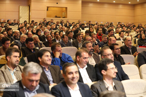 نشست تخصصی سرمایه‌گذاری حوزه گردشگری در همایش بین‌المللی سرمایه‌گذاری استان اردبیل