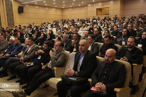 نشست تخصصی سرمایه‌گذاری حوزه گردشگری در همایش بین‌المللی سرمایه‌گذاری استان اردبیل