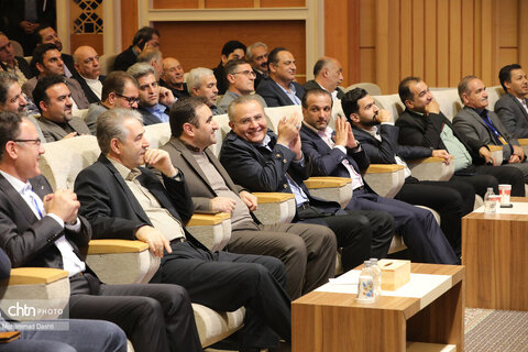 نشست تخصصی سرمایه‌گذاری حوزه گردشگری در همایش بین‌المللی سرمایه‌گذاری استان اردبیل