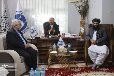 بازدید مدیر کل میراث فرهنگی گردشگری وصنایع دستی خراسان رضوی از اماکن تاریخی و کارگاه های هنر دستی  شهرهرات افغانستان