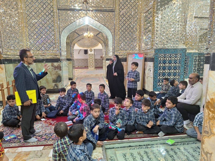 تور دانش‌آموزی آثار تاریخی پیشوا برگزار شد