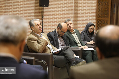 نشست صمیمی معاون توسعه مدیریت و منابع وزارت میراث‌فرهنگی با کارکنان اداره کل میراث‌فرهنگی استان اردبیل