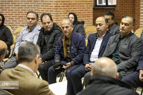 نشست صمیمی معاون توسعه مدیریت و منابع وزارت میراث‌فرهنگی با کارکنان اداره کل میراث‌فرهنگی استان اردبیل