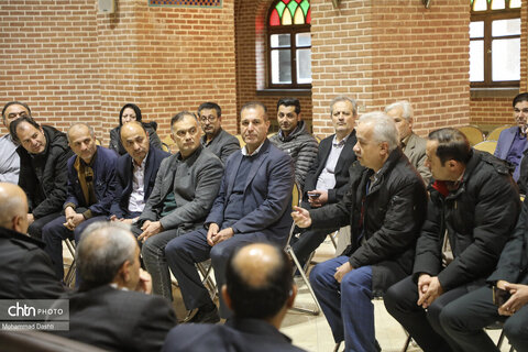 نشست صمیمی معاون توسعه مدیریت و منابع وزارت میراث‌فرهنگی با کارکنان اداره کل میراث‌فرهنگی استان اردبیل