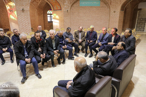 نشست صمیمی معاون توسعه مدیریت و منابع وزارت میراث‌فرهنگی با کارکنان اداره کل میراث‌فرهنگی استان اردبیل