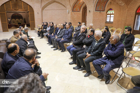 نشست صمیمی معاون توسعه مدیریت و منابع وزارت میراث‌فرهنگی با کارکنان اداره کل میراث‌فرهنگی استان اردبیل