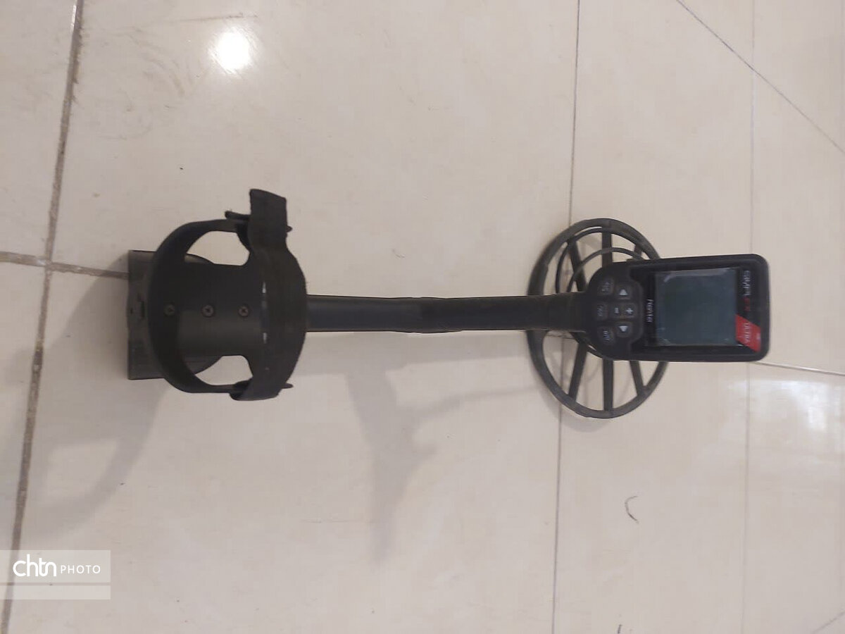 کشف و ضبط ۲ دستگاه فلزیاب در کرمان